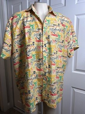 Casual Pittsburgh Print Short-Sleeve Button-Down Shirt - Yellow Multi